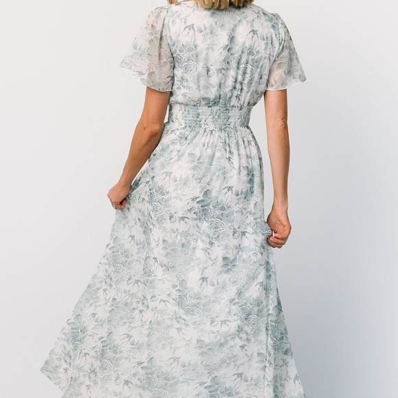 Baltic Born Birdie Maxi Dress | White + Sage Floral Size 1XL1XL - Picture 4 of 5